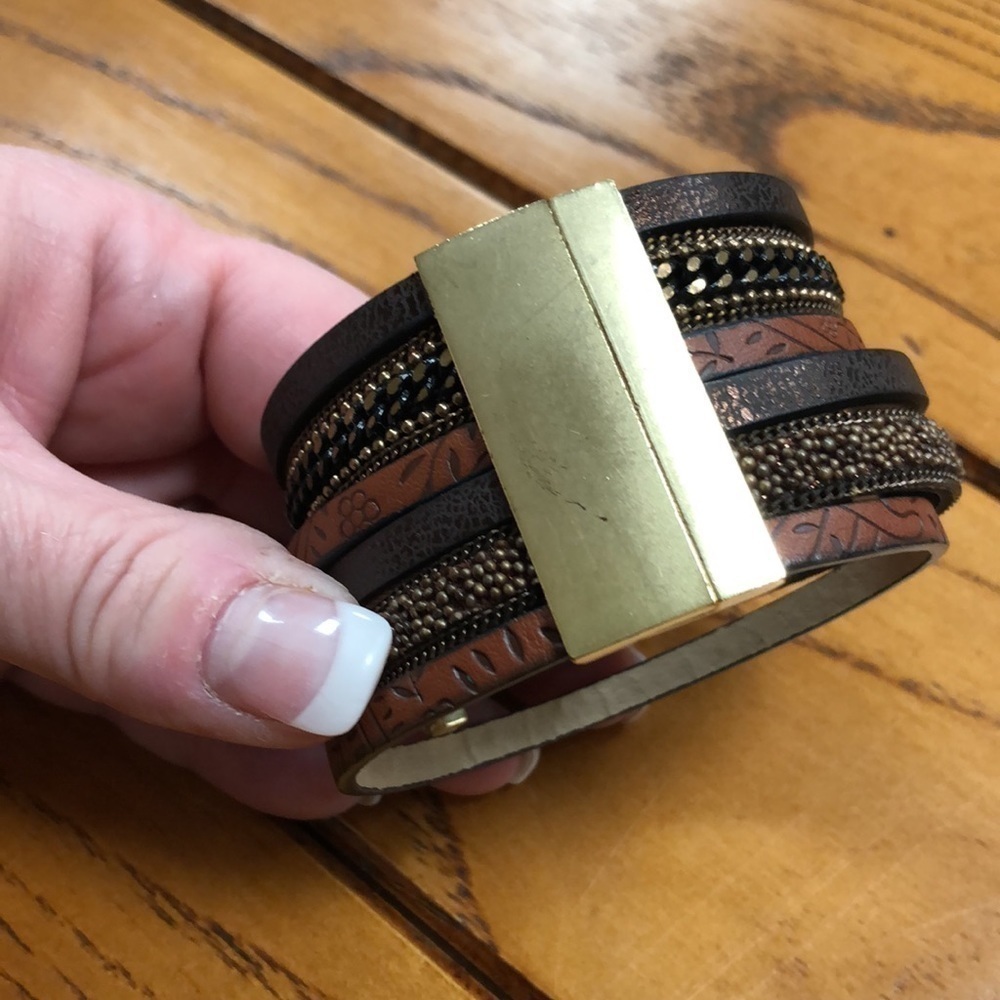 Strappy Leather Bracelet with Magnetic Closure - Picture 9 of 9